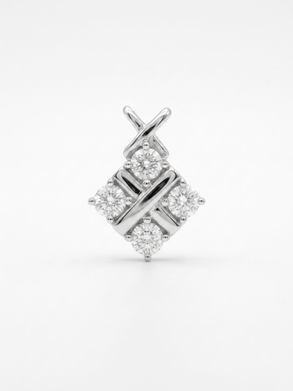 Picture of 0.44ct LGD,4 x 3mm SQUARE, PENDANT